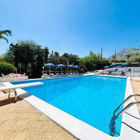 קאריני Villa Giada מראה חיצוני תמונה
