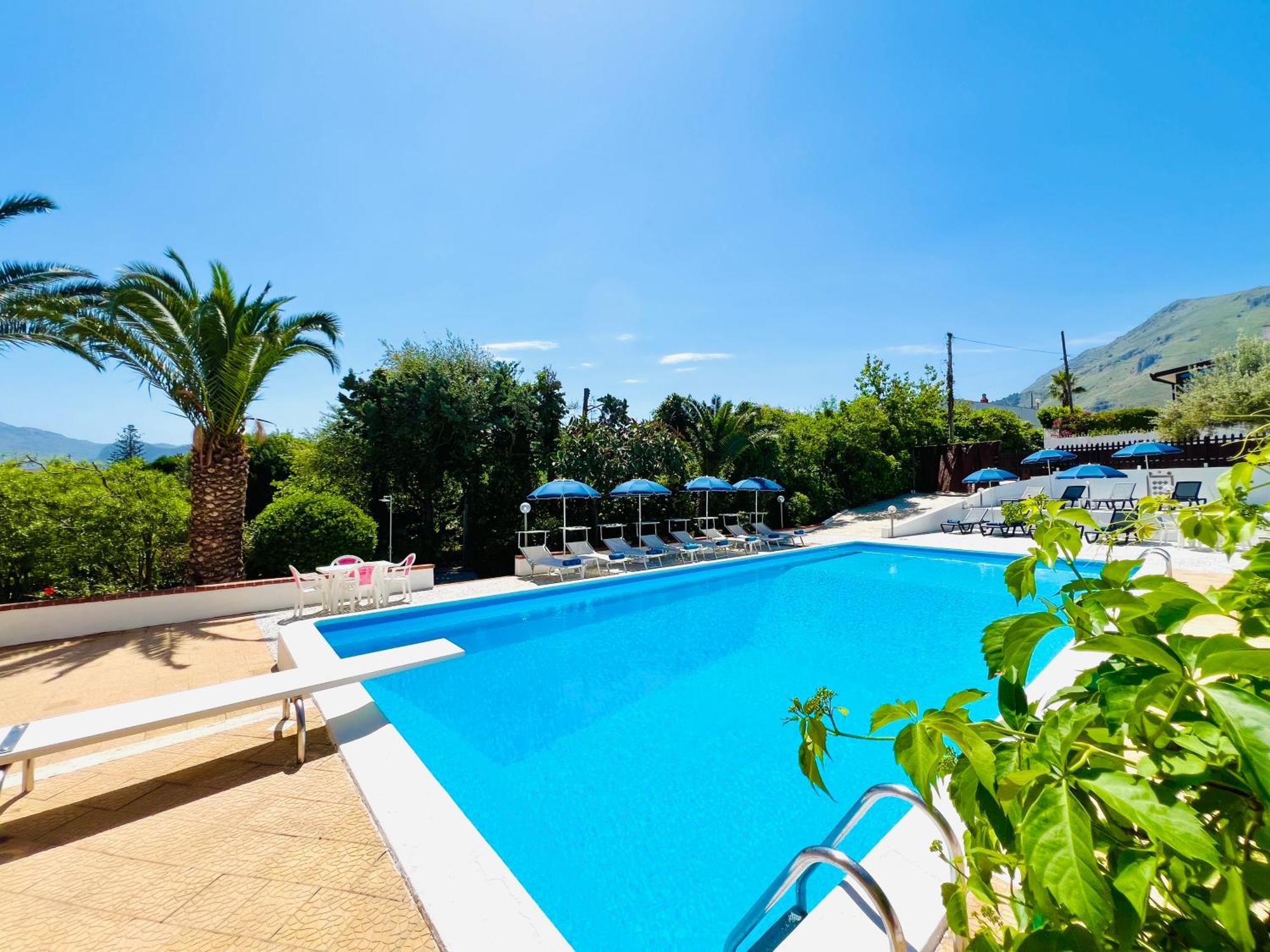 קאריני Villa Giada מראה חיצוני תמונה