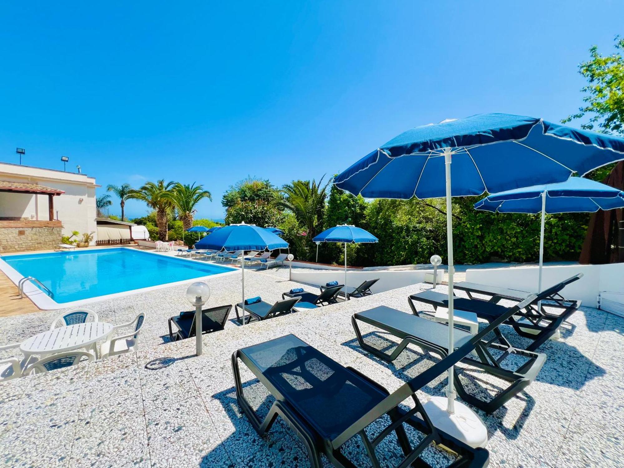 קאריני Villa Giada מראה חיצוני תמונה